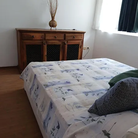 Wild Chery - 2 Bedroom - Economy Варна
