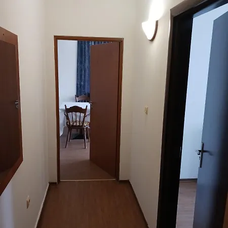 Wild Chery - 2 Bedroom - Economy Апартаменты
